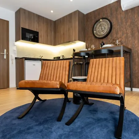 N4 Factory * Marinha Grande