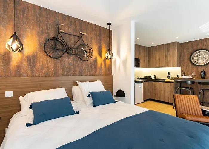 アパート N4 Factory マリニャ・グランデ