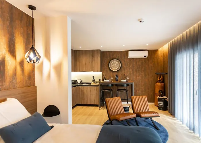 アパート N4 Factory マリニャ・グランデ