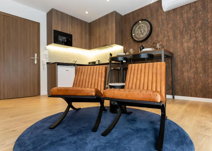 N4 Factory * 大马里尼亚